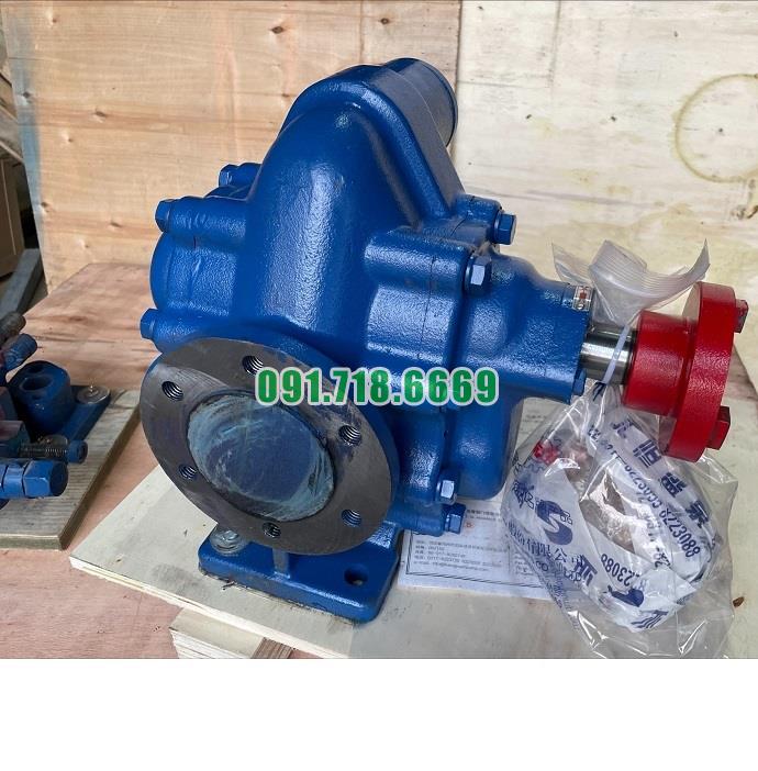 Bơm bánh răng KCB300 có lưu lượng 18 m3/h